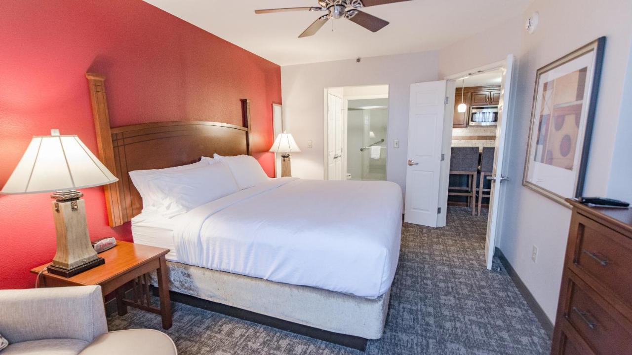 Staybridge Suites Wilmington East By Ihg Εξωτερικό φωτογραφία