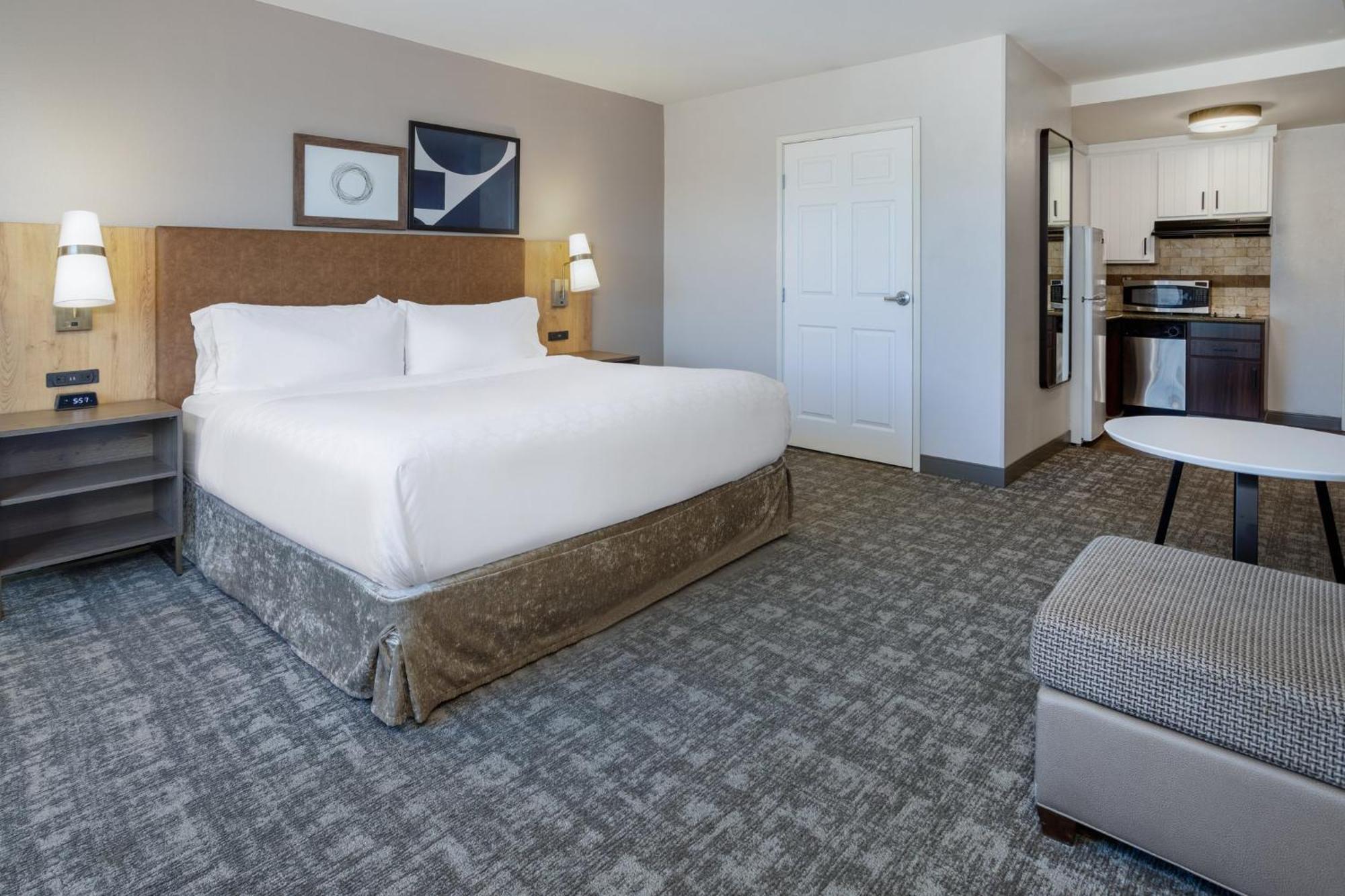 Staybridge Suites Wilmington East By Ihg Εξωτερικό φωτογραφία