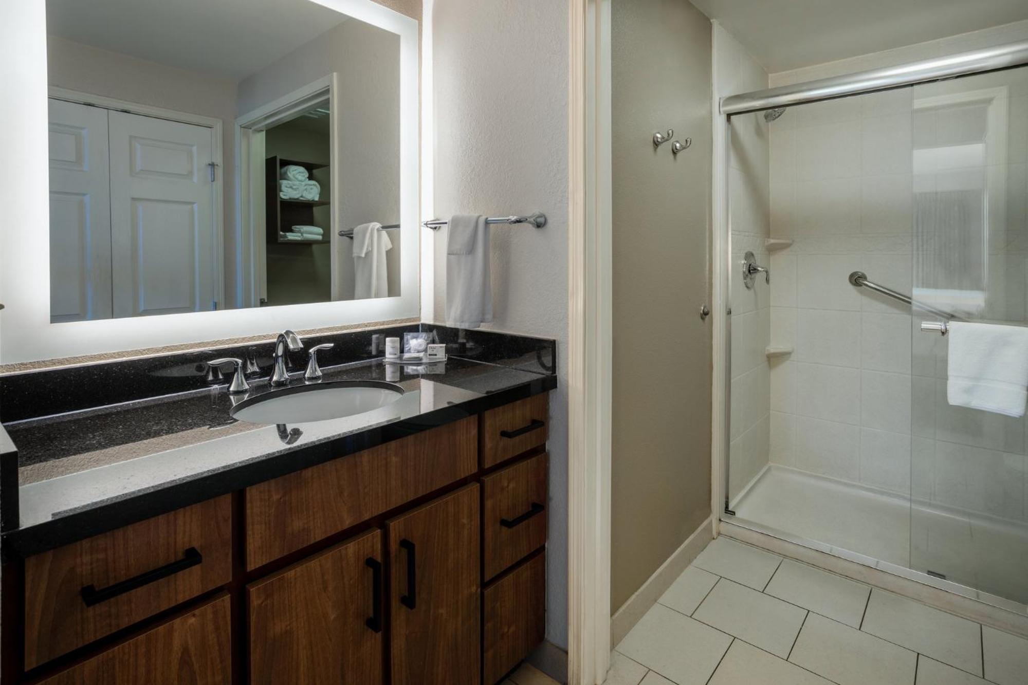 Staybridge Suites Wilmington East By Ihg Εξωτερικό φωτογραφία
