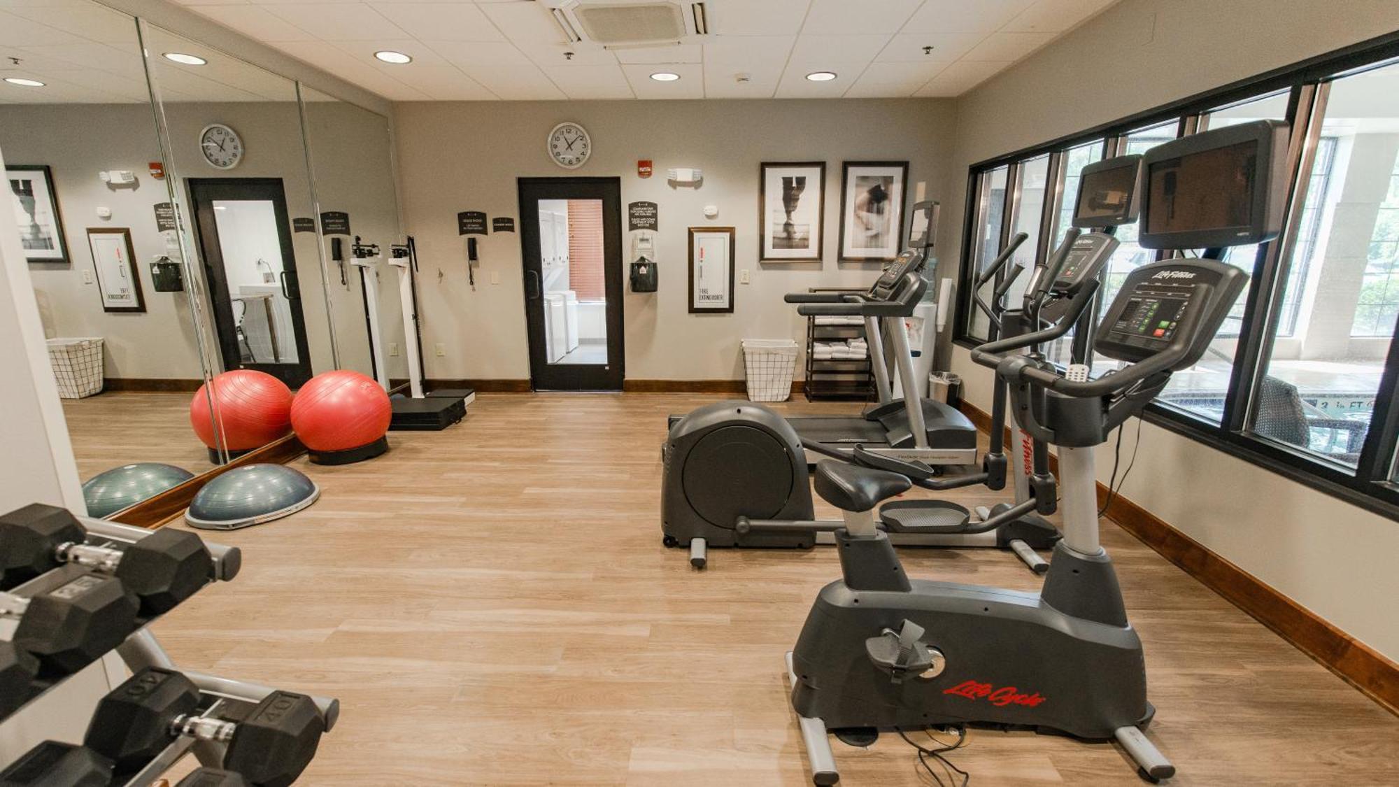 Staybridge Suites Wilmington East By Ihg Εξωτερικό φωτογραφία