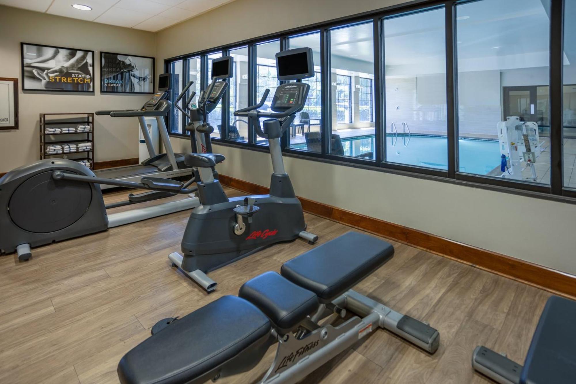 Staybridge Suites Wilmington East By Ihg Εξωτερικό φωτογραφία